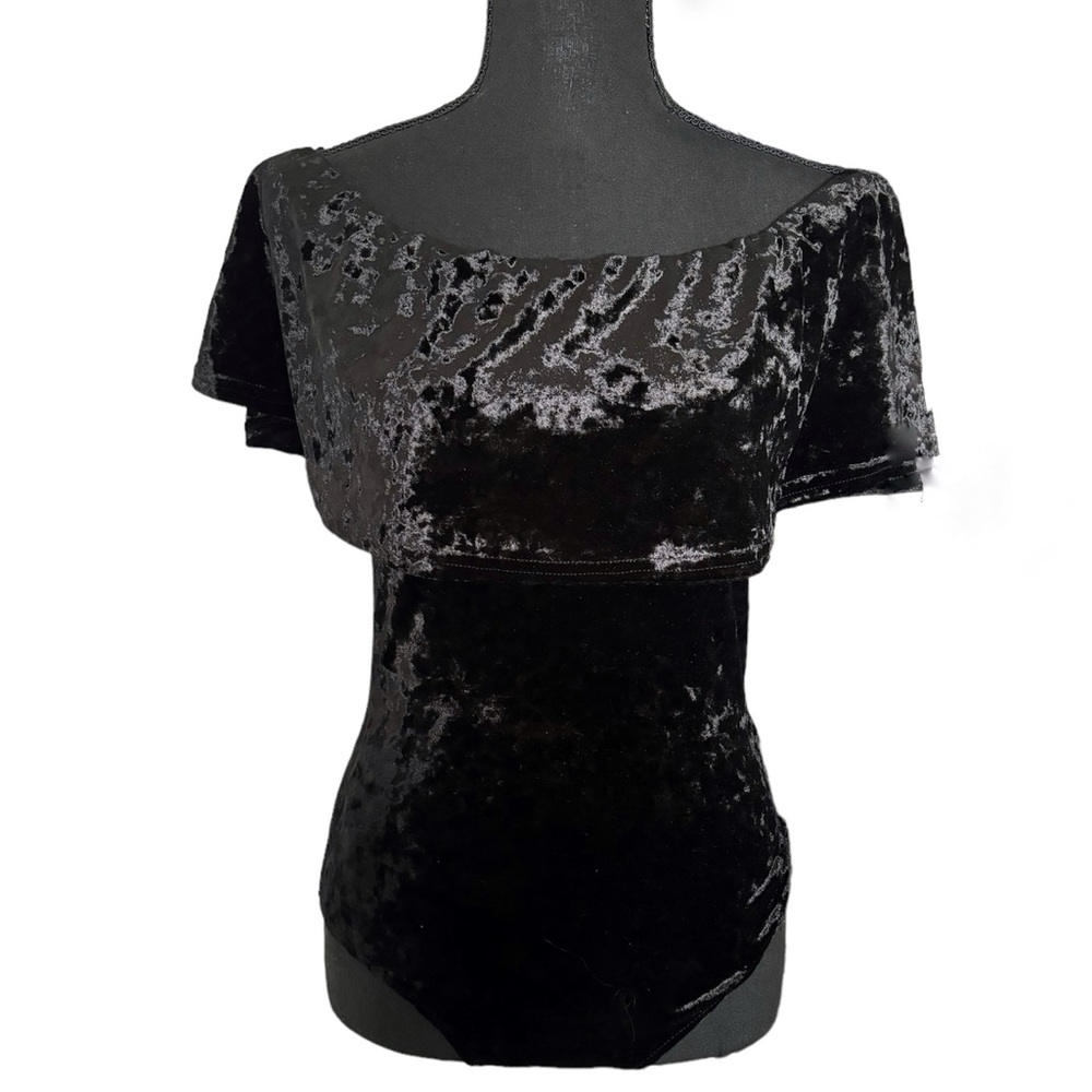 NWOT Honey Punch Black Crushed Velvet Off the Shoulder Bodysuit, size small